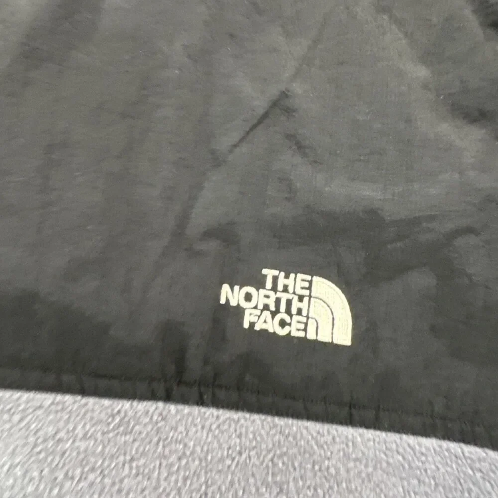 The North Face Men’s XXL Gray Black Full Zip Fleece Jacket Style B8052